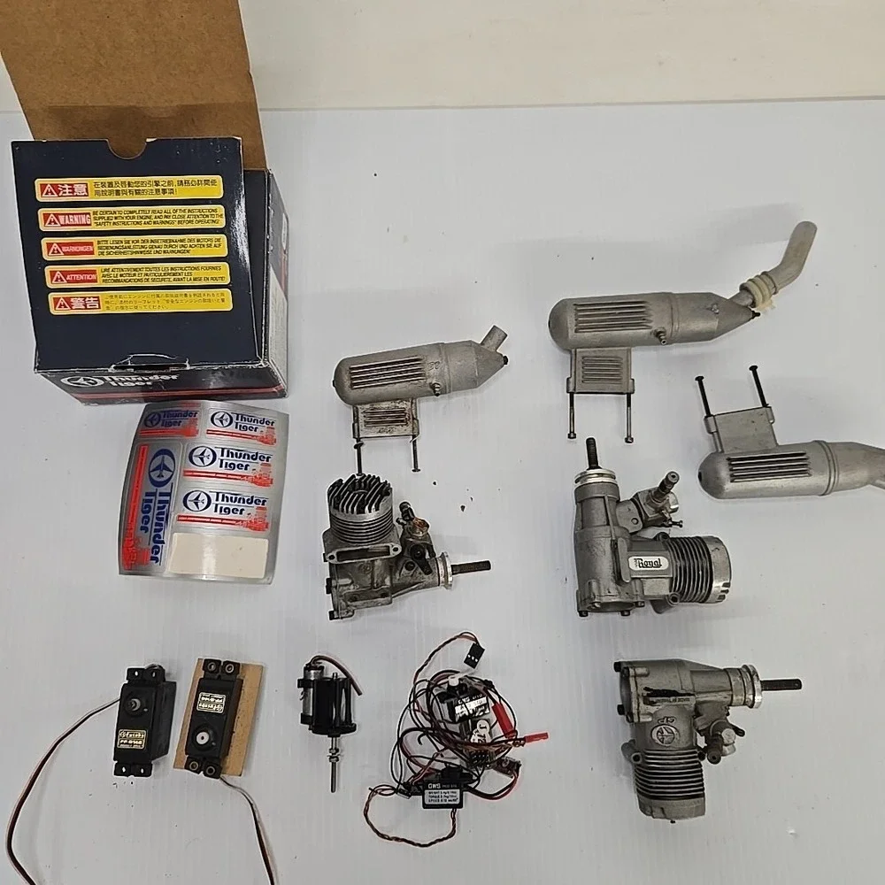 Thunder Tiger Engine And More‎ Estate Lot RC Engine PARTS